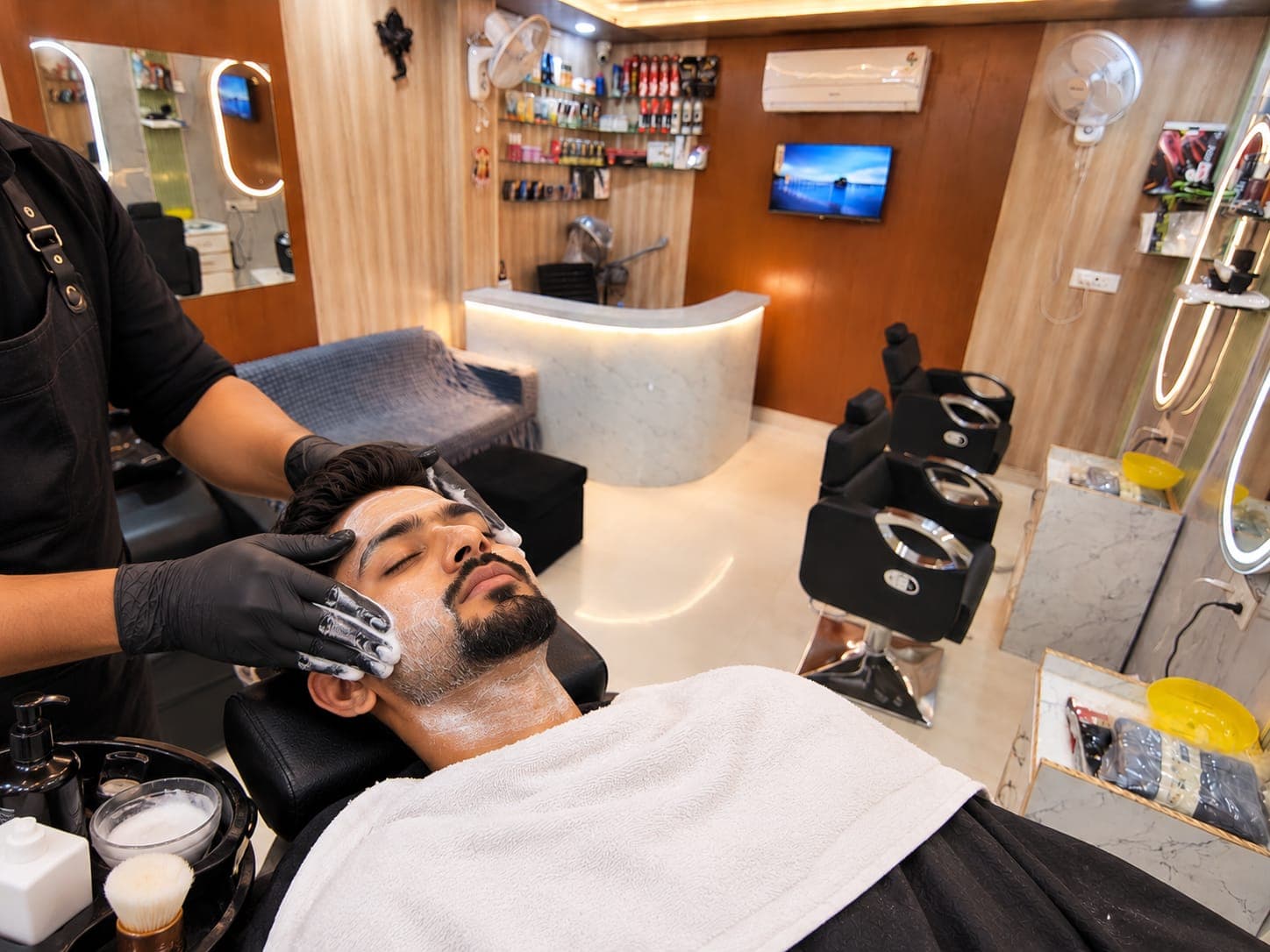 Facial & Cleanup